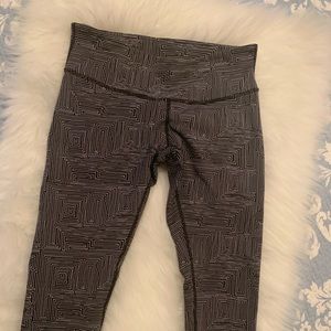 lululemon athletica Pants - Lululemon crop leggings lululemon athletica Pants - Lululemon crop leggings